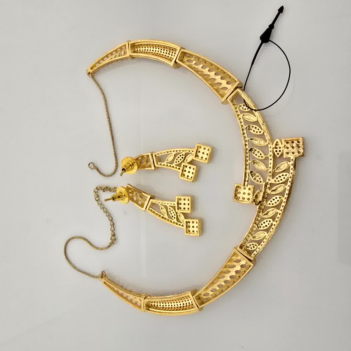 1.5 Gram Gold (Forming) Gold Tone White Stone AD/Zirconia Designer Necklace Set | Stylish Leaf Pattern Necklace with Earrings for Women