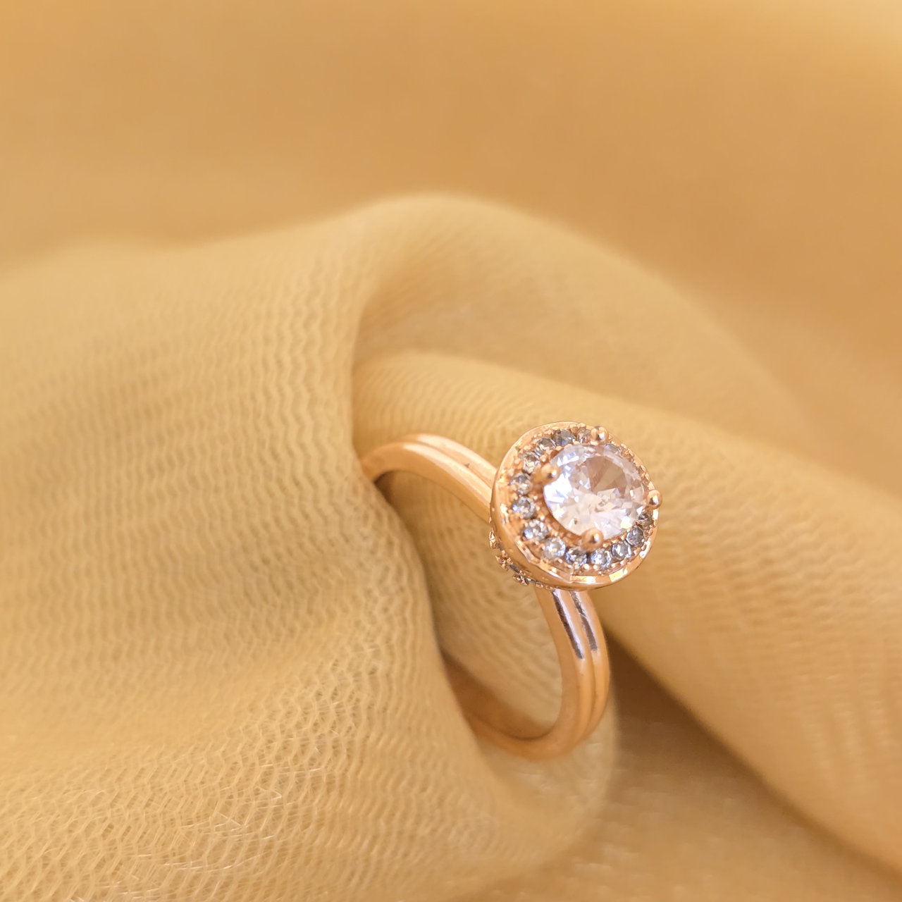 Rose Gold Solitaire Sparkle Ring