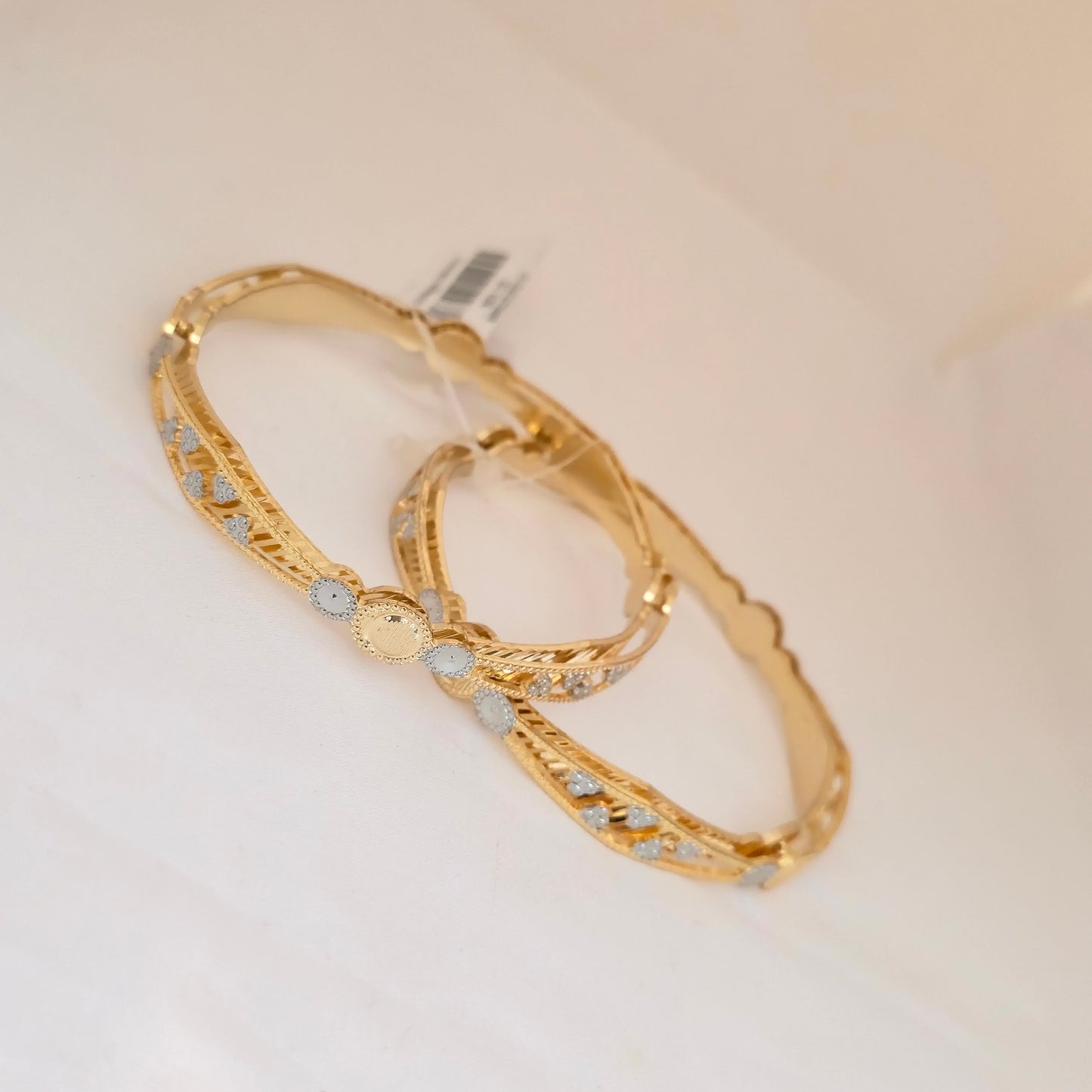 Dual Tone CNC Floral Circle Design Bangles for Women | Gold & Silver Traditional Designer Bangles