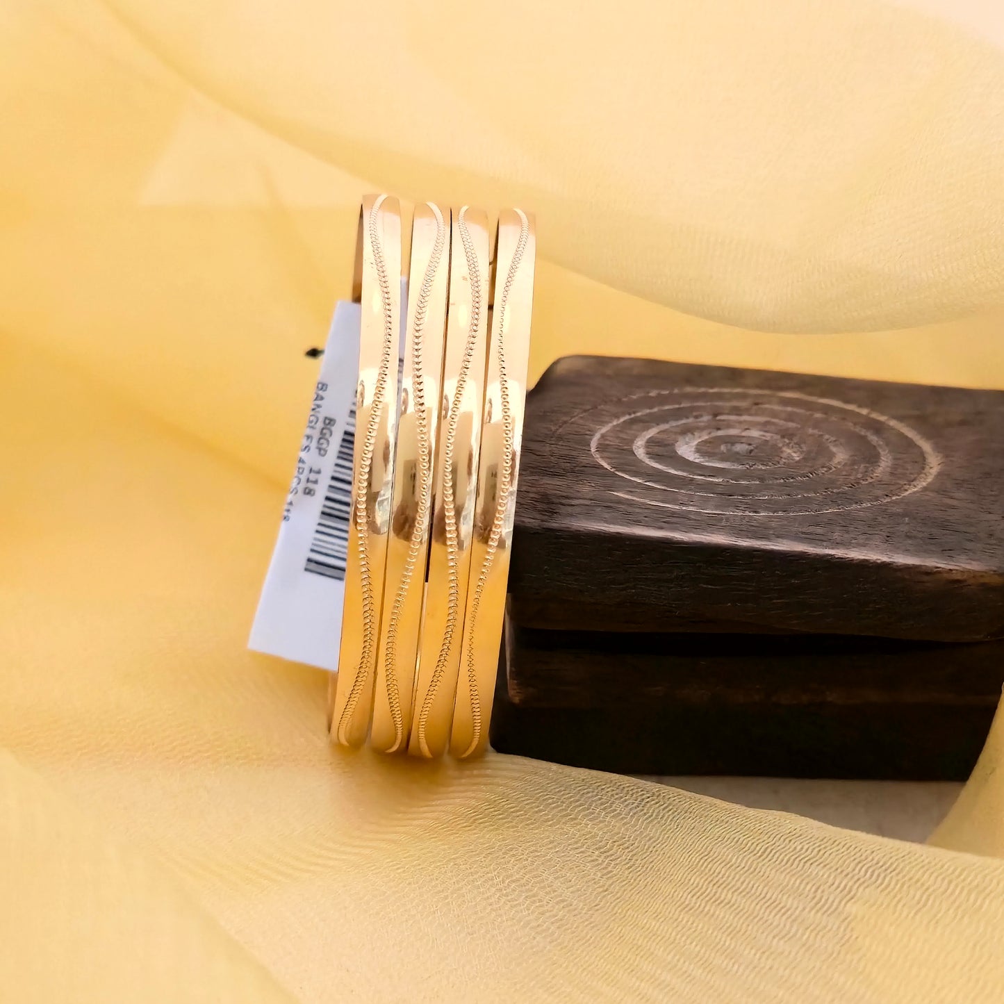 minimal bangles, chain texture bangles, slim gold bangles, daily wear bangles, elegant bangles, stackable bangles