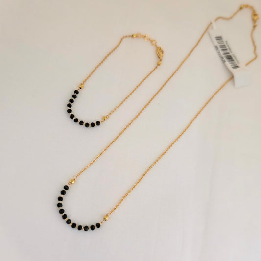 minimal mangalsutra, black bead mangalsutra, daily wear mangalsutra, lightweight mangalsutra, simple mangalsutra necklace, trendy mangalsutra, modern mangalsutra