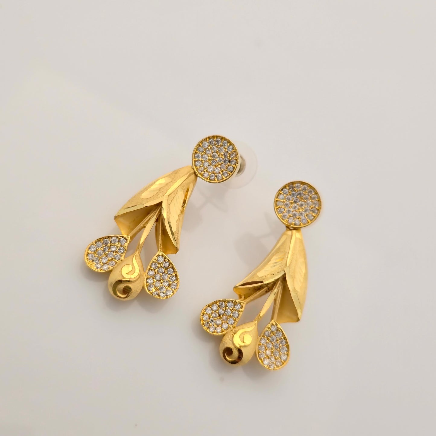 1.5 Gram Gold (Forming) Gold Tone White Stone AD/Zirconia Leaf Drop Necklace Set | Designer Floral Pendant Necklace with Earrings & Mangalsutra for Women