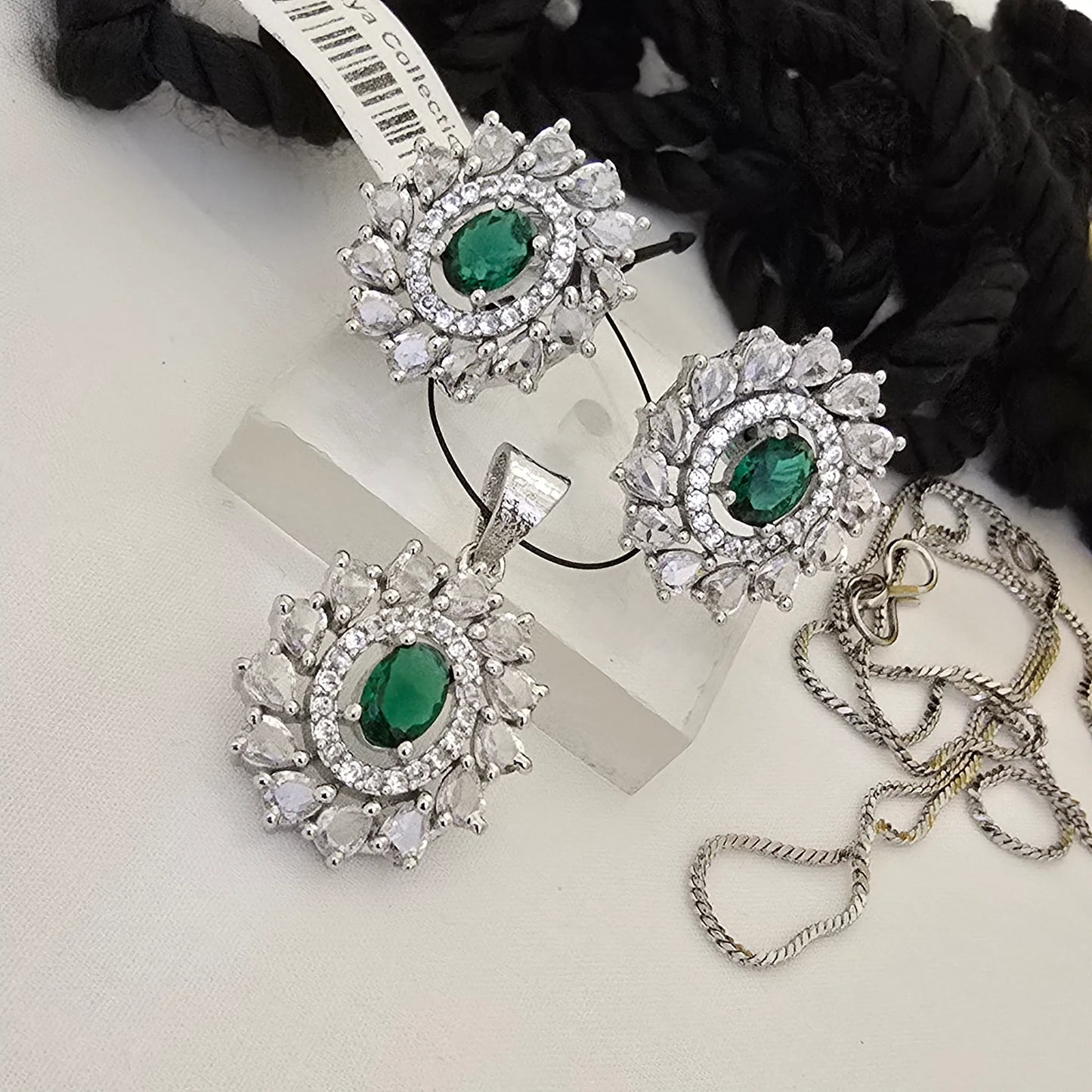 Oval_Green_Stone_Pendant_Set_with_Earrings_Silver_Plated_Floral_Halo_Designer_Jewellery - Saubhagya Collection 