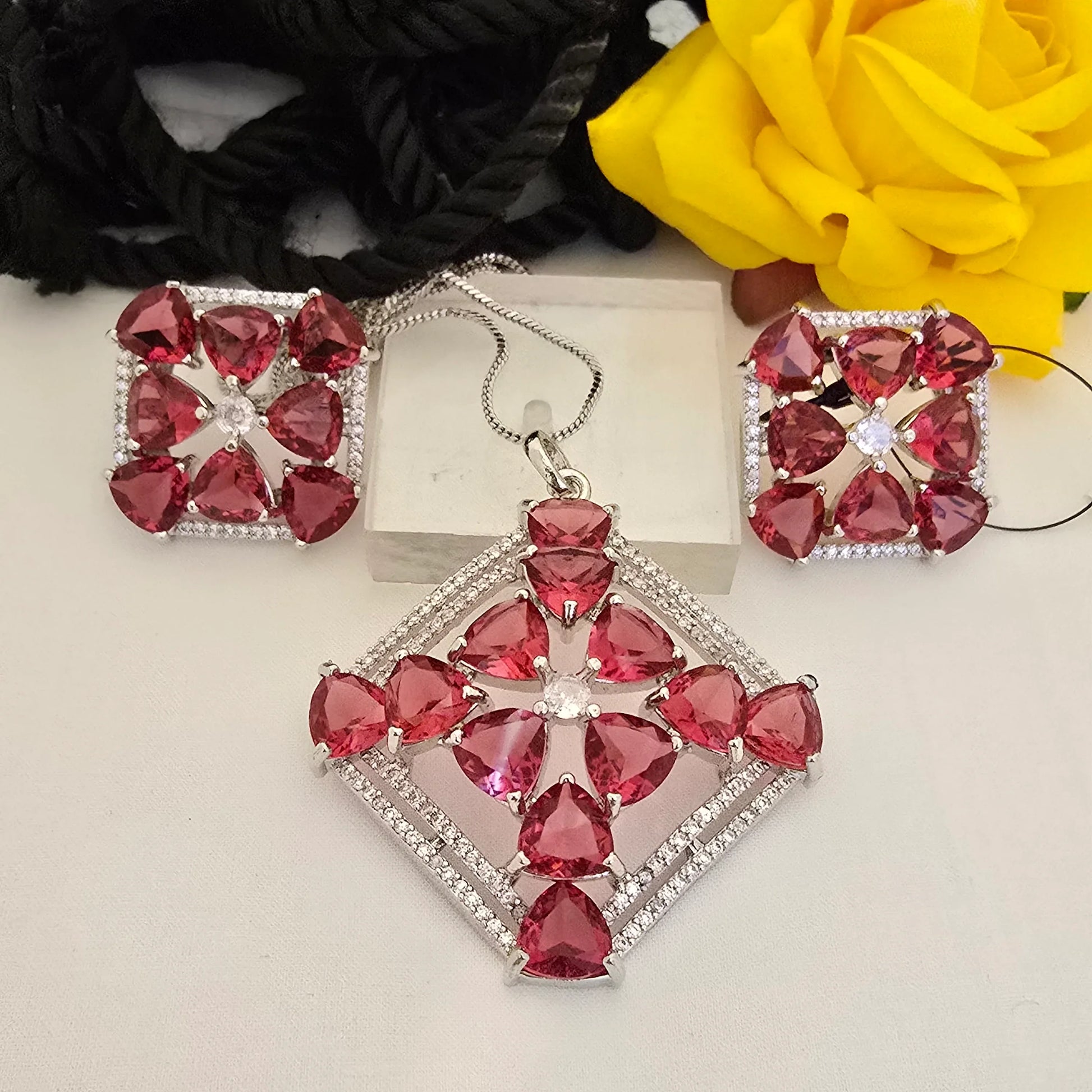 Pair_of_pink_gemstone_earrings - Saubhagya Collection 