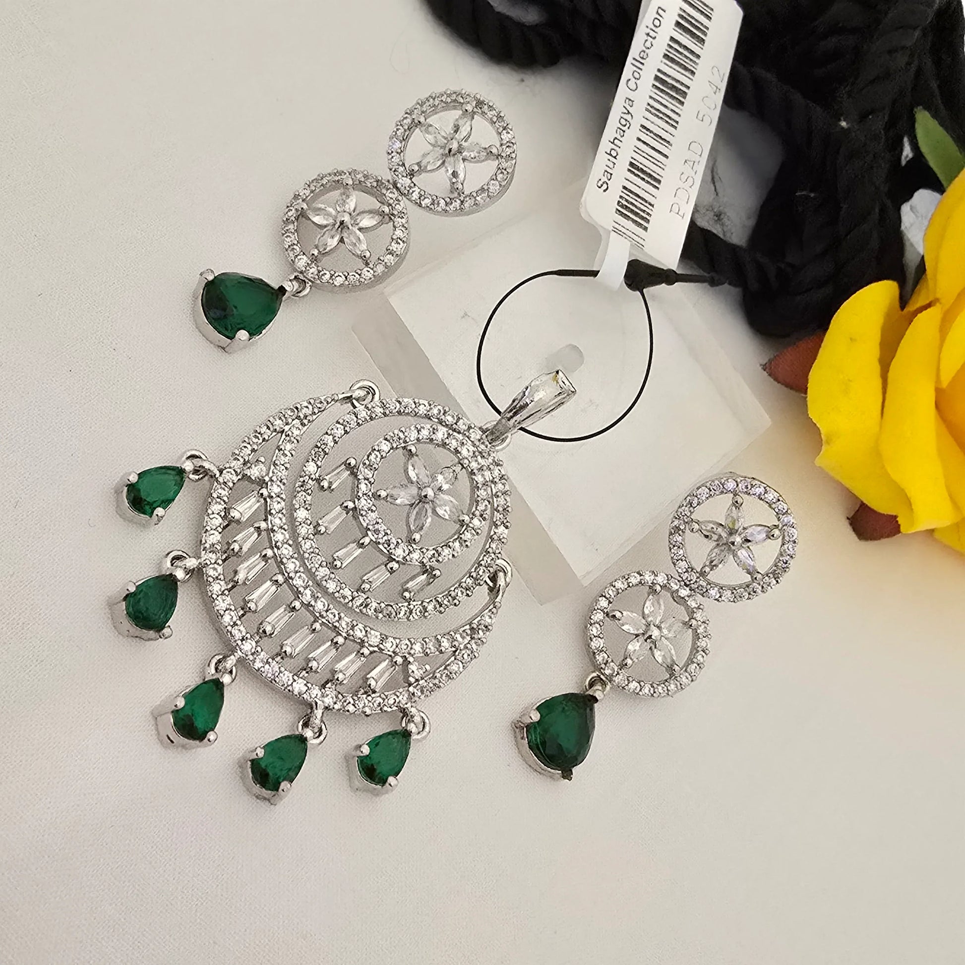 green_dangling_pendant_set_for_women - Saubhagya Collection 
